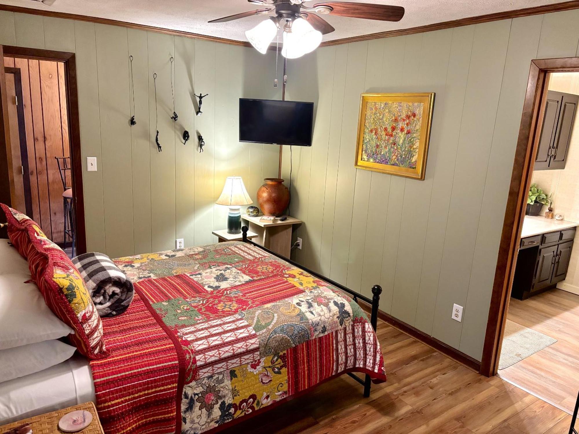 The Iris Garden Downtown Cottages And Suites Nashville Bilik gambar