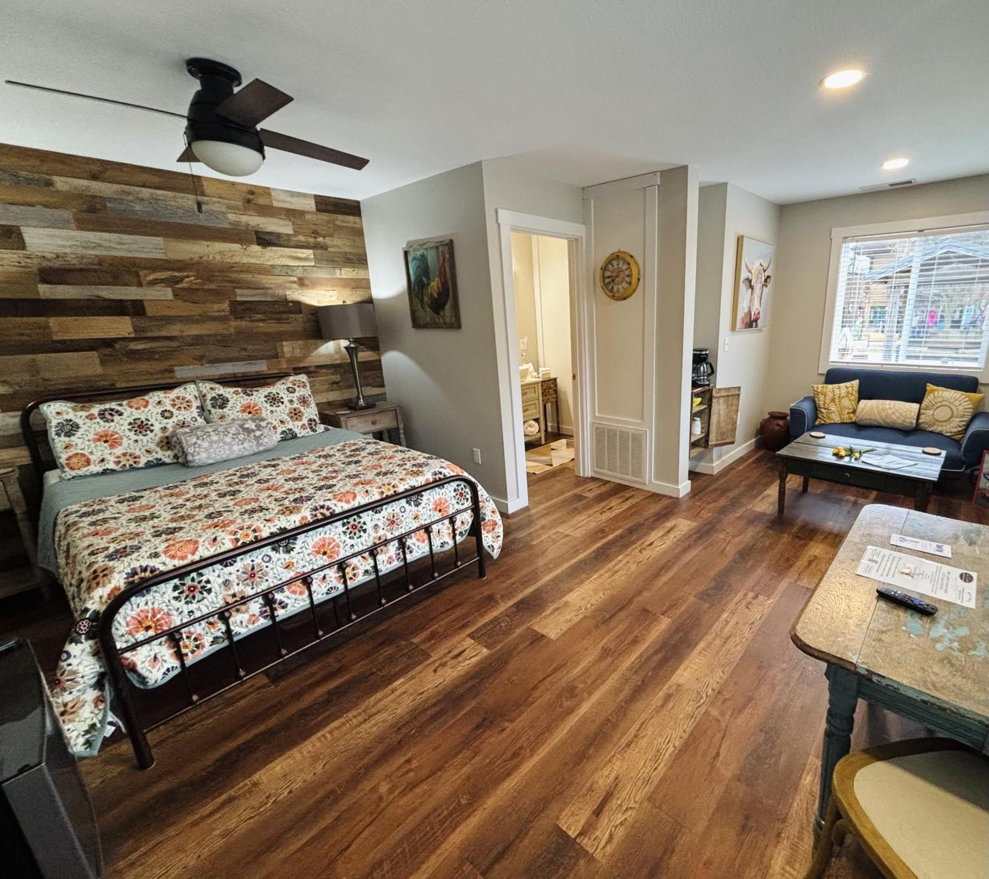 The Iris Garden Downtown Cottages And Suites Nashville Bilik gambar